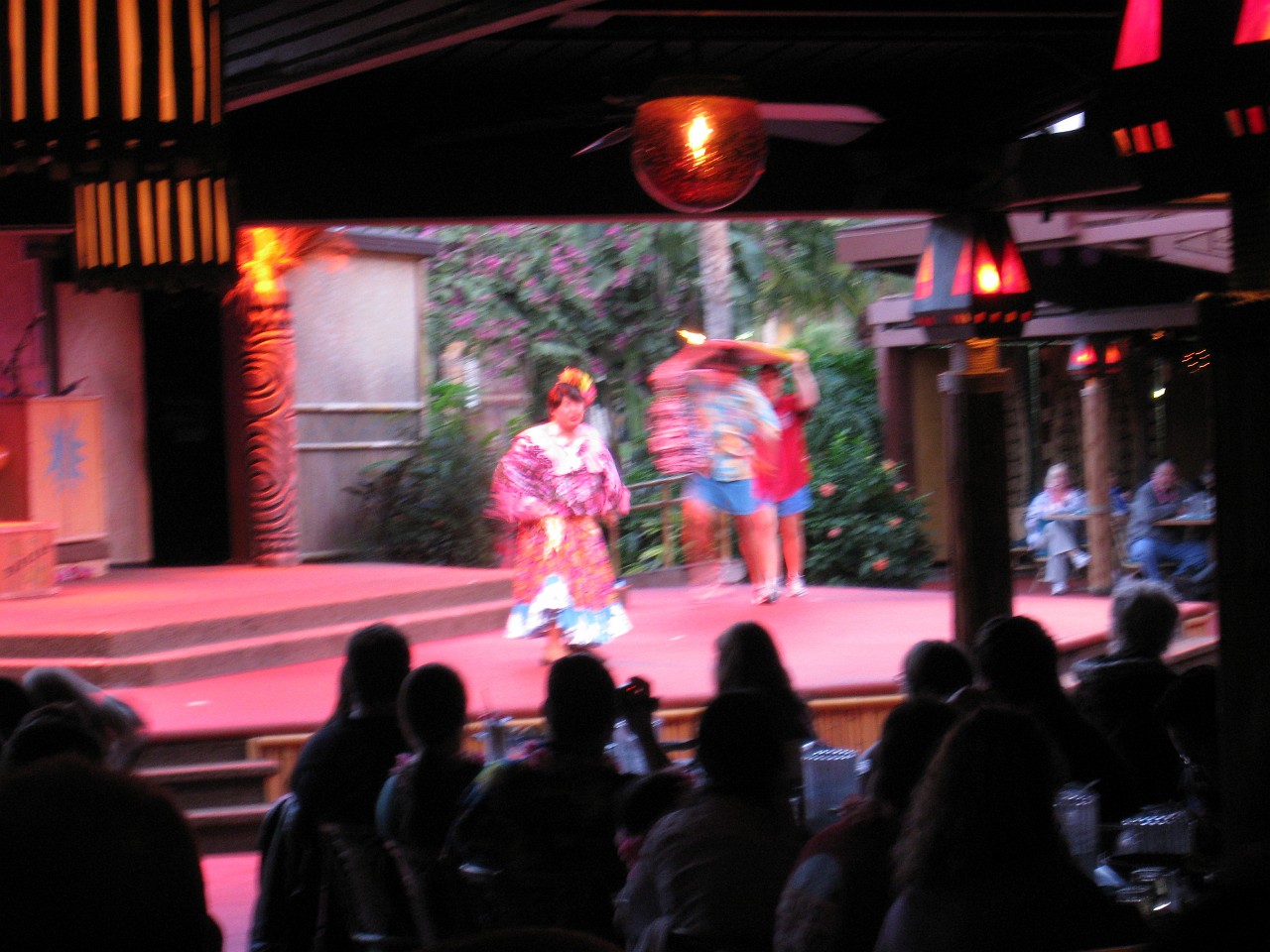 Vacation 2007-12 - Disney Parks  0319.jpg - The 2007-08 vacation to Florida included Disney World. We visited some of the larger theme Resorts along with Animal Kingdom and Disney Hollywood Studios.